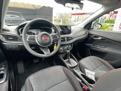 FIAT TIPO CROSS 5 PORTES MY22 1.5 Firefly Turbo 130 ch S&S DCT7 Hybrid GARMIN