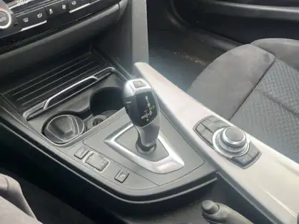 BMW SERIE 3 F30 LCI 320d 190 ch Lounge A