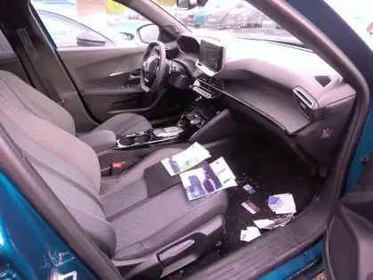 PEUGEOT 2008 ALLURE Hybrid 145 CV e-DCS6 