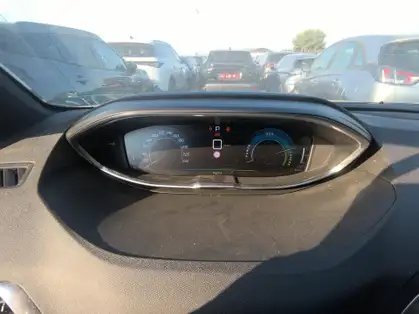 PEUGEOT 3008 GT HYBRID 225 CV E-EAT8