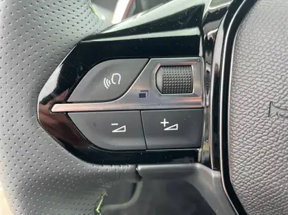 PEUGEOT 208 GT Hybrid 145 CV e-DCS6