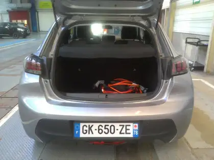 PEUGEOT 208 50 kWh 136ch Style