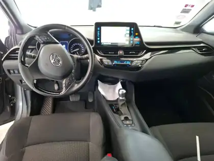 TOYOTA C-HR HYBRIDE 122h Dynamic
