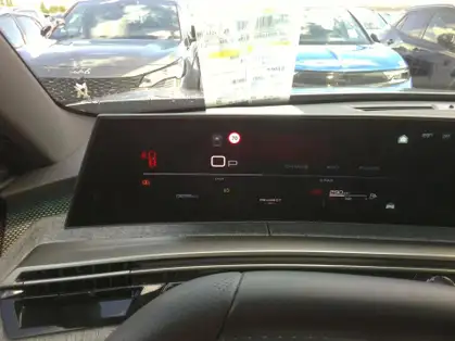 PEUGEOT 5008 GT Hybrid 145 CV e-DCS6 