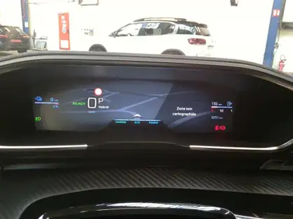 PEUGEOT 508 SW Hybrid 225 e-EAT8 Allure TO + CUIR