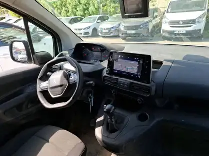 PEUGEOT PARTNER FOURGON ASPHALT TAILLE M 650 KGS BLUEHDI 100 CV BVM6