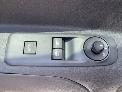 CITROEN BERLINGO VAN ELECTRIQUE TAILLE M 800 KGS 100 KW 136 CV (50 KWH)