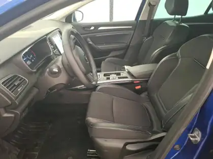 PEUGEOT 3008 Blue dCi 115 EDC Techno