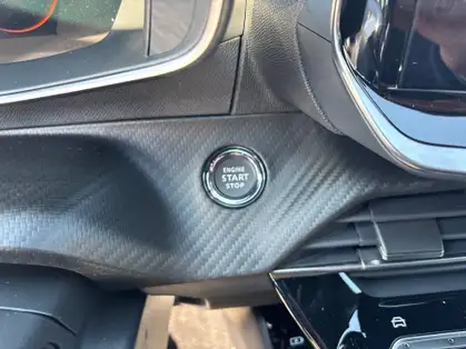 PEUGEOT 208 GT HYBRID 100 CV E-DCS6 