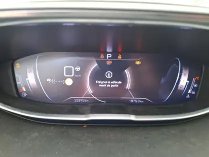 PEUGEOT 5008 PureTech 130ch S&S EAT8 GT Pack