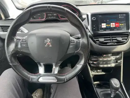 PEUGEOT 2008 1.2 PureTech 110ch S&S EAT6 GT Line