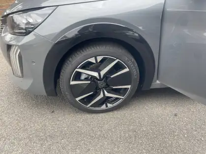 PEUGEOT 208 GT HYBRID 100 CV E-DCS6 
