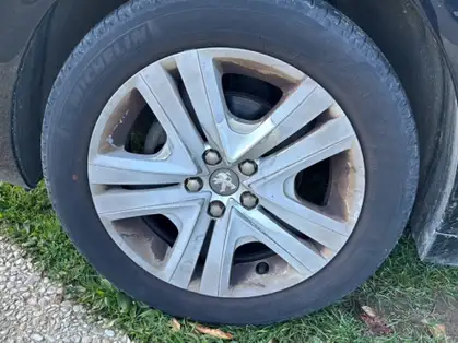 PEUGEOT 208 SIGNATURE 1.2 PURETECH 82 CV BVM