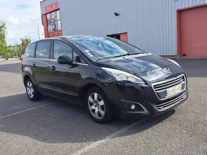 PEUGEOT 5008 1.6 e-HDi 115ch FAP ETG6 BLUE LION Allure 7pl
