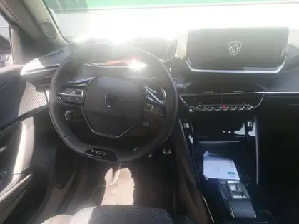 PEUGEOT 2008 Hybrid 145 ch e-DCS6 GT