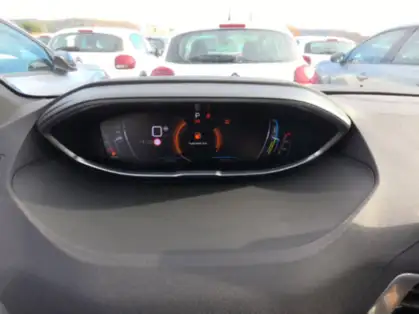 PEUGEOT 5008 GT 1.2 HYBRID 136 CV E-DCS6