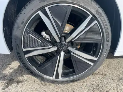 PEUGEOT 308 GT 1.5 BLUEHDI 130 CV EAT8