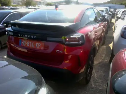 CITROEN C4 MAX HYBRID 136 CV e-DCS6